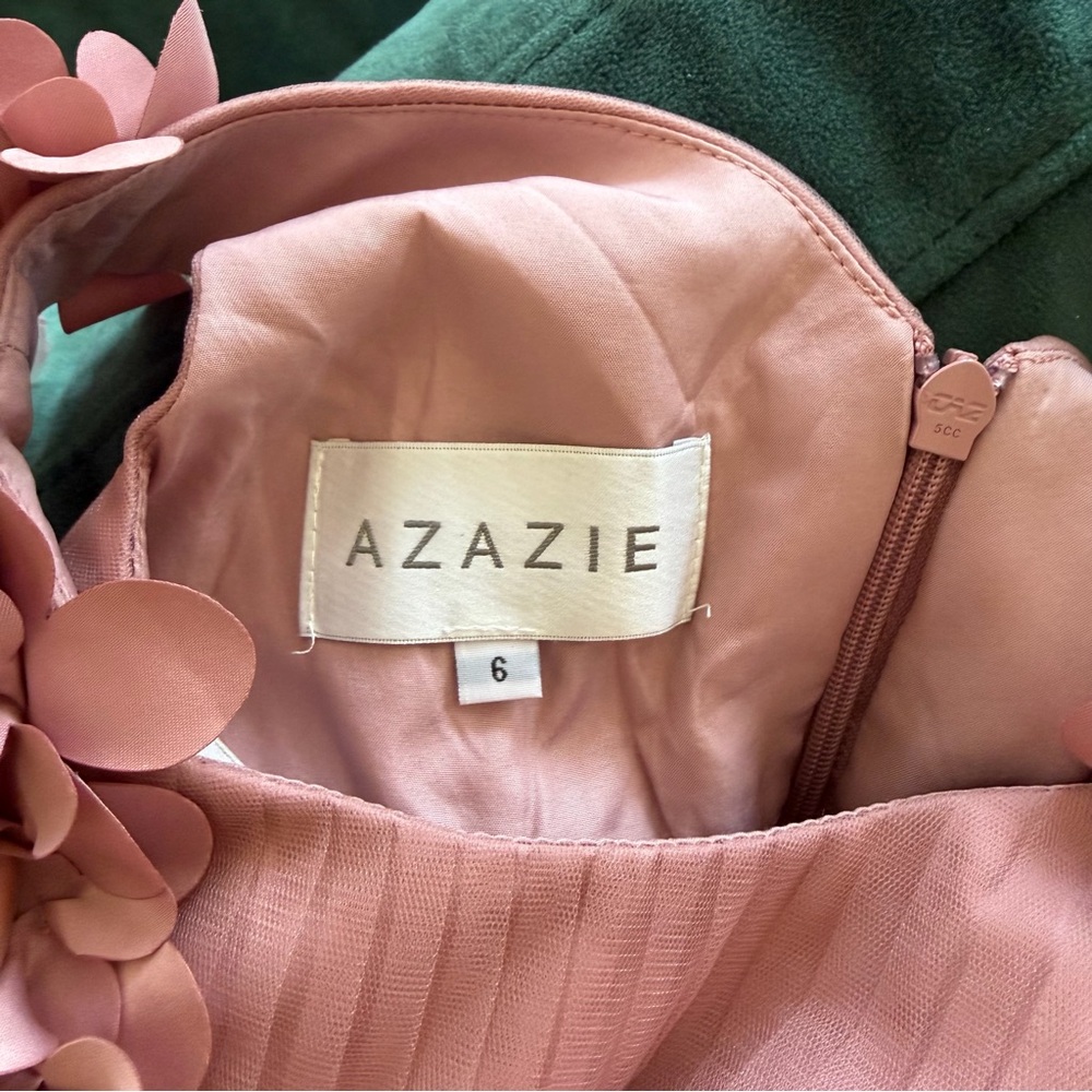 Azazie Staria
Dusty Rose Ball-Gown Ruched Tulle Dress - Picture 7 of 8